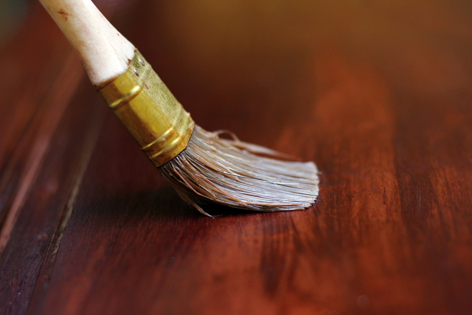 The 4 Types Of Exterior Wood Coatings Used In Furnishing