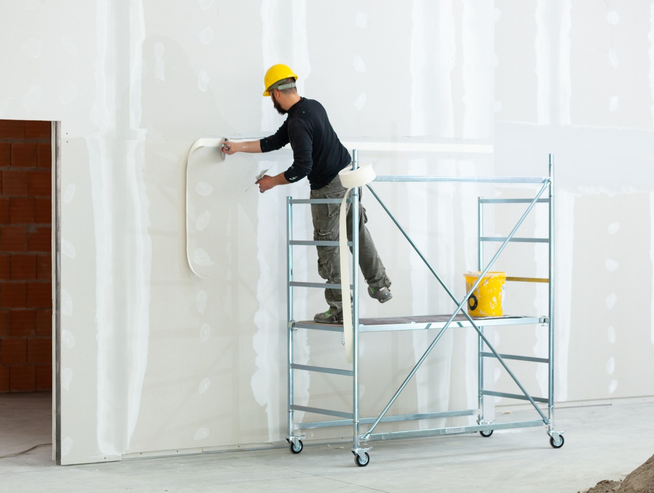 Advantages of Applying Wall Putty